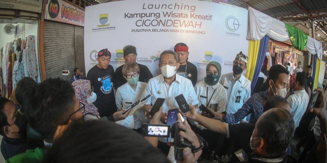 Pacu Ekonomi, Pemkot Bandung Hadirkan Kampung Wisata Kreatif Cigondewah
