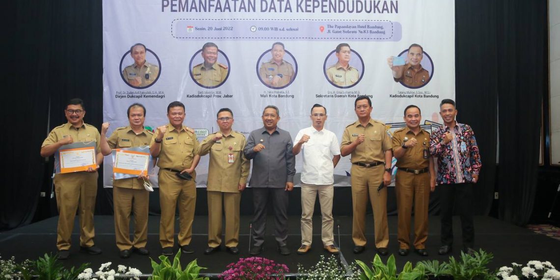 Pangkas Jalur Birokrasi, Disdukcapil Kota Bandung Kerjasama Dengan 75 Lembaga Pengguna