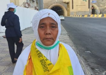 Jerih Payah Keliling Jual Kain, Mursalam Naik Haji