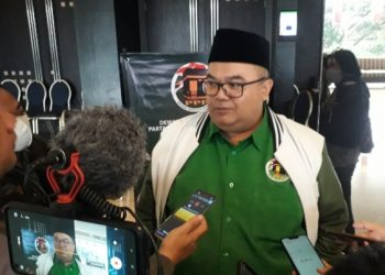 Pjs DPW PPP Jabar, Pepep Saepul Hidayat menanggapi, adanya desakan agar Ketua Umum PPP Soeharso Monoarfa mundur dari jabatannya sebagai ketua umum PPP.