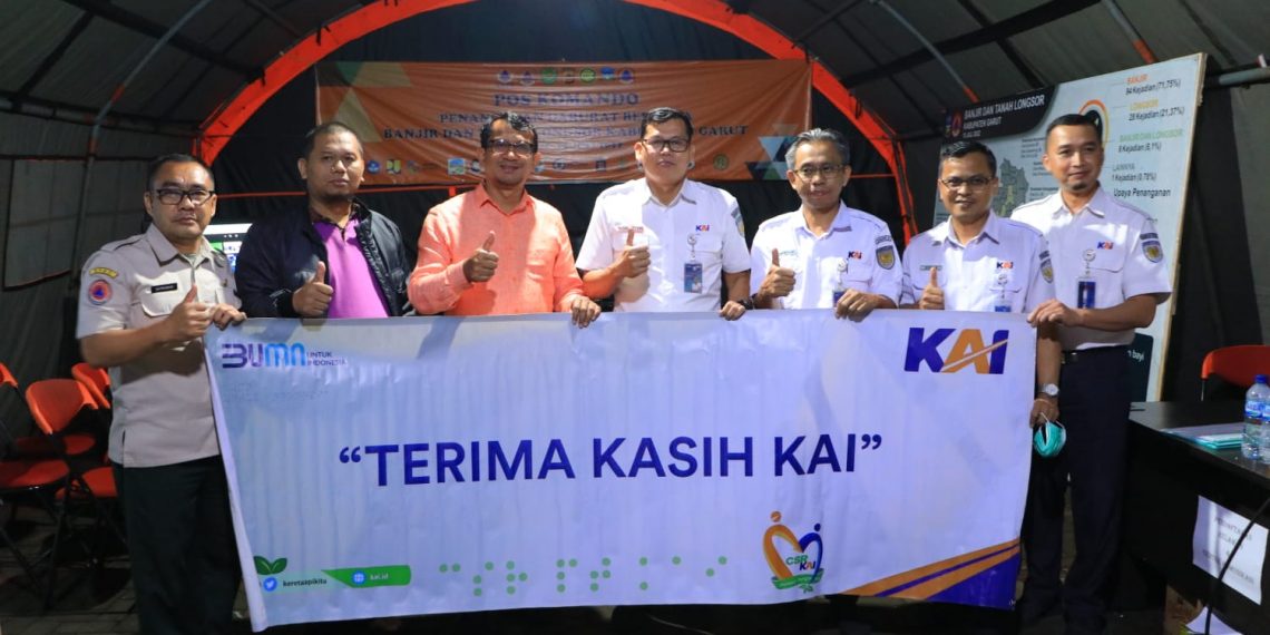 PT KAI Salurkan Bantuan Rp50.000.000 Untuk Korban Banjir Bandang Garut