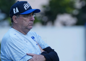 Jelang Kompetisi Liga 1, Persib Cari Lawan Buat Uji Tanding