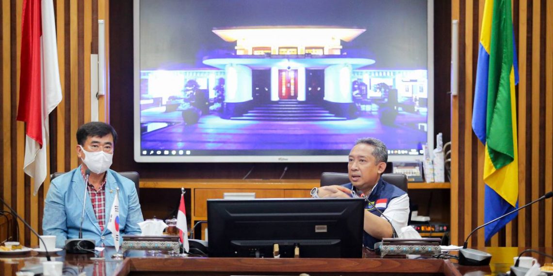 Walikota Bandung Yana Mulyana Bahas Sister City dengan kota Gumi dan Gimcheon Korsel