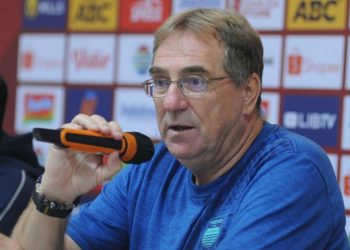 Pelatih Persib Bandung, Robert Alberts