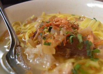 Punya 15 Bumbu Rahasia, Ini Kelezahan Mie Kocok Mang Dadeng