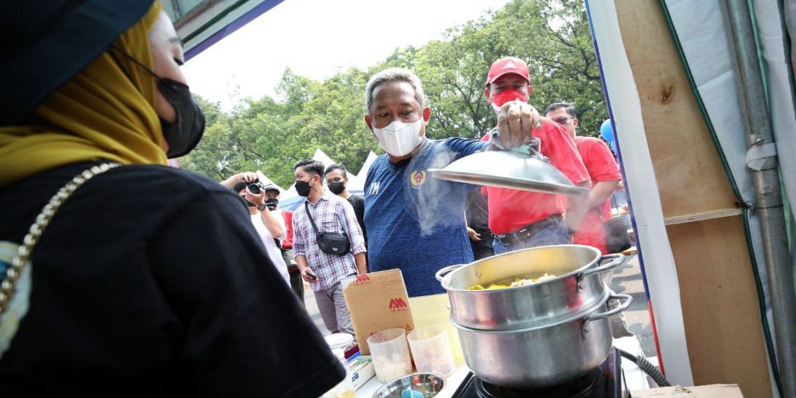 Laris Manis Aneka Kuliner Pedas Dalam Gelaran Bandung Seuhah 2