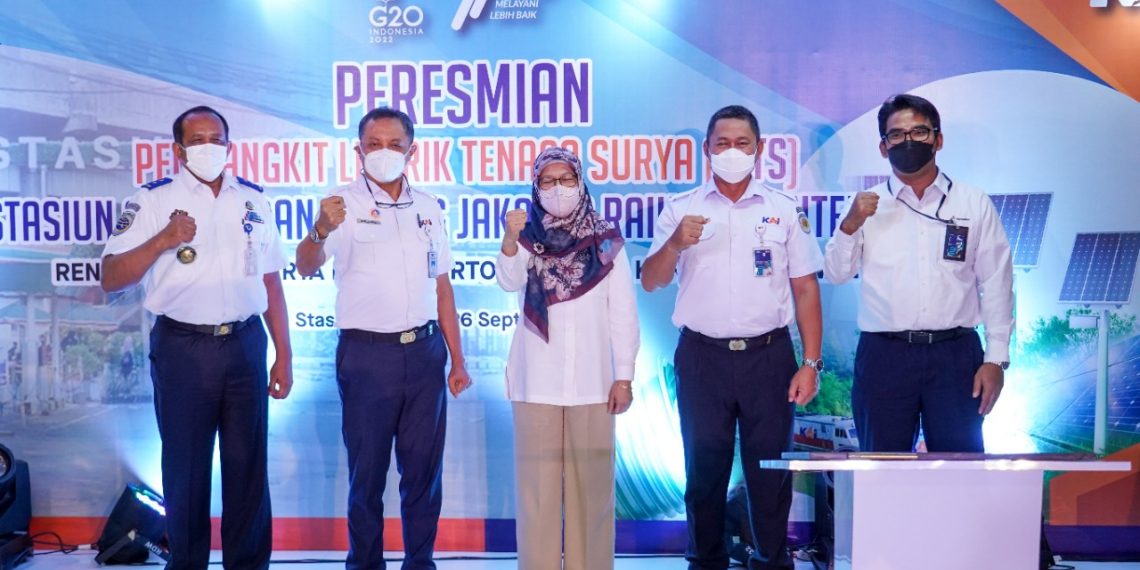 Statsiun Gambir Kini Manfaatkan Solar Sel Untuk Sumber Energi