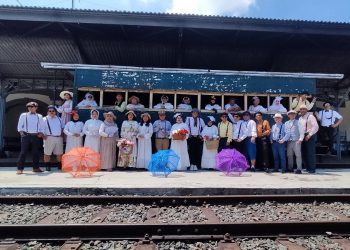 Yuk Rasakan Sensasi Perjalanan Bersama Locomotive Diesel Vintage Reguler