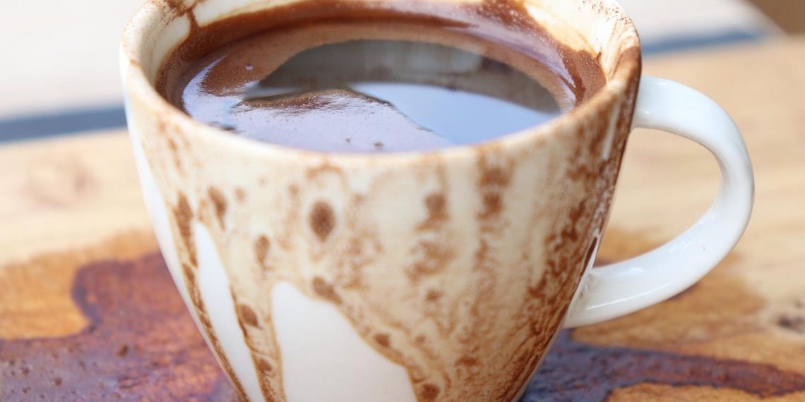 ilustrasi harga kopi seduh renceng ikut naik akibat imbas kenaikan BBM. Foto (