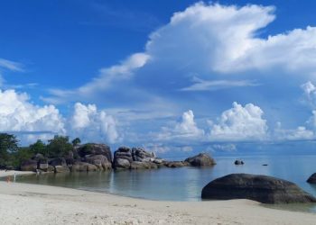 Tanjung Tinggi, Pantai Cantik di Negeri Laskar Pelangi