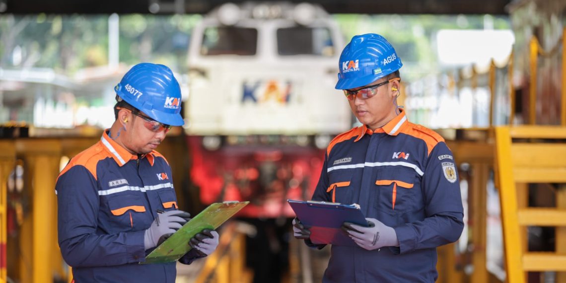 Tingkatkan Keandalan Sarana Kereta Api, KAI dan GMF Tanda Tangani MoU