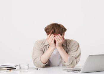 Kepribadian negatif membuat terpuruk