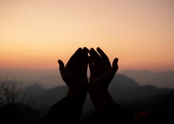 5 Waktu Mustajab Untuk Berdoa, Pasti Dikabulkan