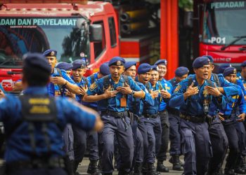 Pasukan Rescue Diskar PB Kota Bandung Terus Bantu Evakuasi Korban Gempa Cianjur