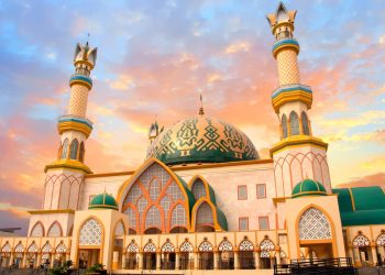 Masjid di Lombok, sumber : kemenparekraf