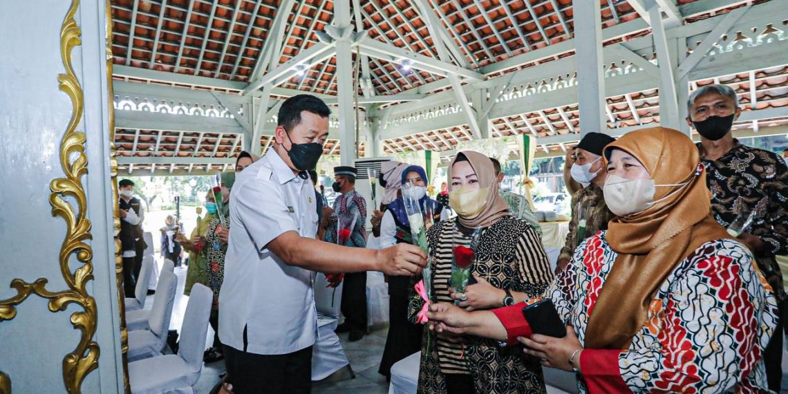 Sejumlah ASN Kota Bandung Purnabakti, Ini Pesan Wali Kota Bandung