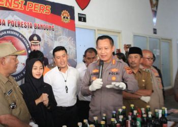 Polisi Amankan Ribuan Obat Terlarang Dan Miras Ilegal