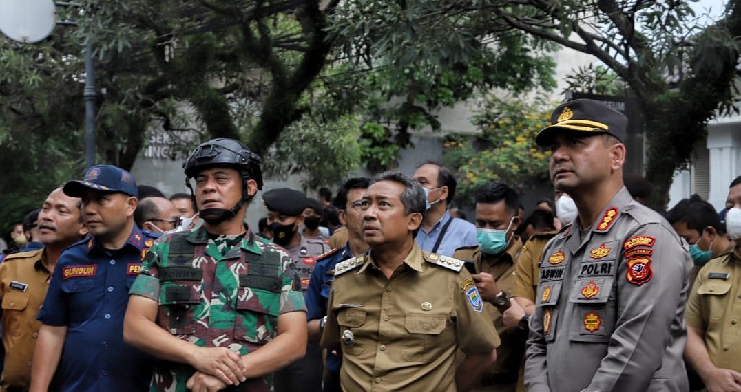 Gedung Terbakar, Walikota Bandung Hentikan Rapat Dengan Dewan Pengupahan
