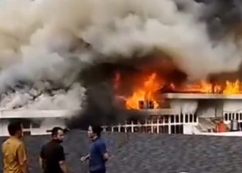 Kebakaran Terjadi di Balai Kota Bandung, ASN Berhamburan Keluar