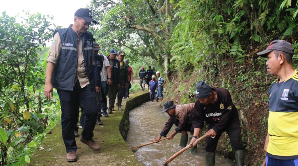 Posko Bencana Pemdaprov Jabar Bantu Korban Gempa Cugenang