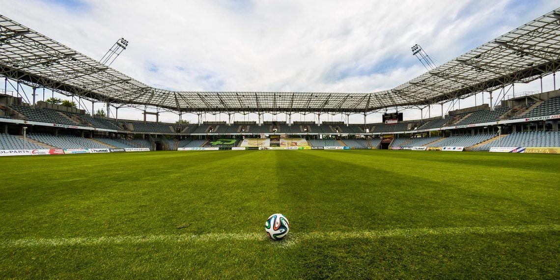 Ilustrasi Sepak Bola dan Politik Jelang Final 2022 (pixabay)