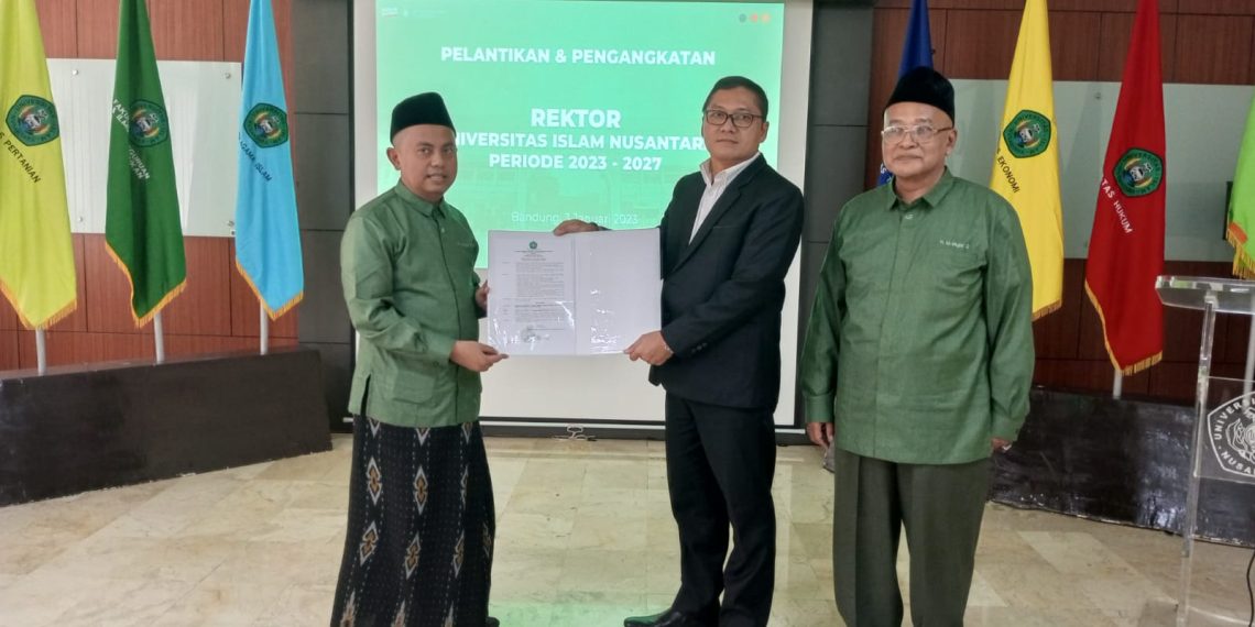 Prof. Obsatar Sinaga Dilantik Menjadi Rektor Uninus Periode 2023-2027