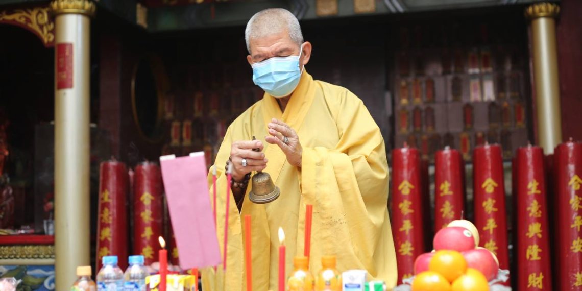 H-10 Jelang Imlek, Sejumlah Vihara Kota Bandung Lakukan Persiapan