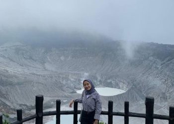 Gunung Tangkuban Perahu, Keindahan dan Sejarahnya