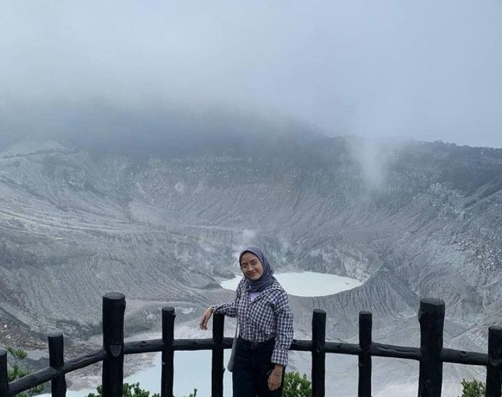 Gunung Tangkuban Perahu, Keindahan dan Sejarahnya