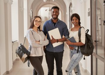 Ide Bisnis Mahasiswa yang Bisa Dicoba untuk Menambah Penghasilan