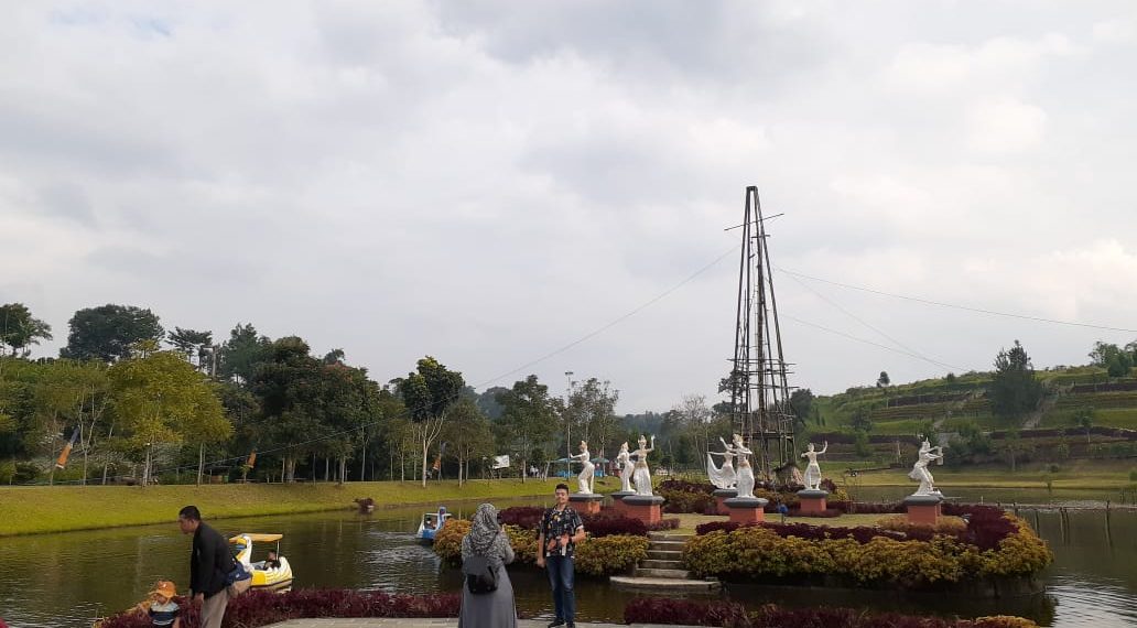 Taman Lembah Dewata Hadirkan Nuansa Bali di Lembang