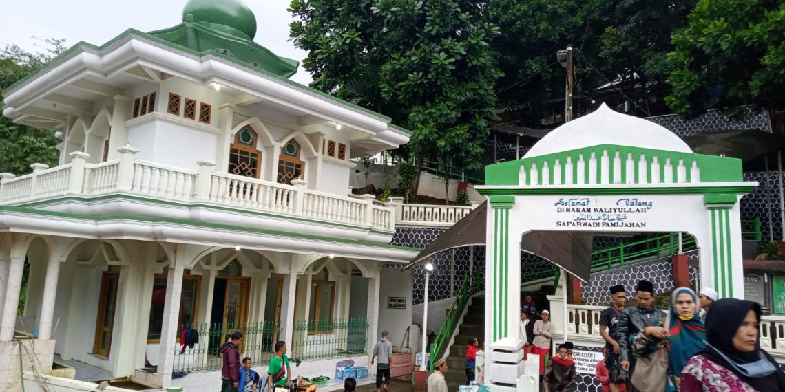 Wisata Epik! Ziarah Ke Makam Syekh Abdul Muhyi di Pamijahan