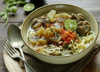 Mengenal Sejarah Mie Kocok Bandung, Kuliner Khas Bandung Yang Melegenda