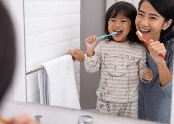 Pentingnya Menyikat Gigi Sebelum Tidur