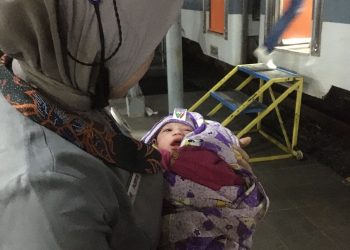 Petugas KAI, Bantu Proses Persalinan di Atas KA Kahuripan