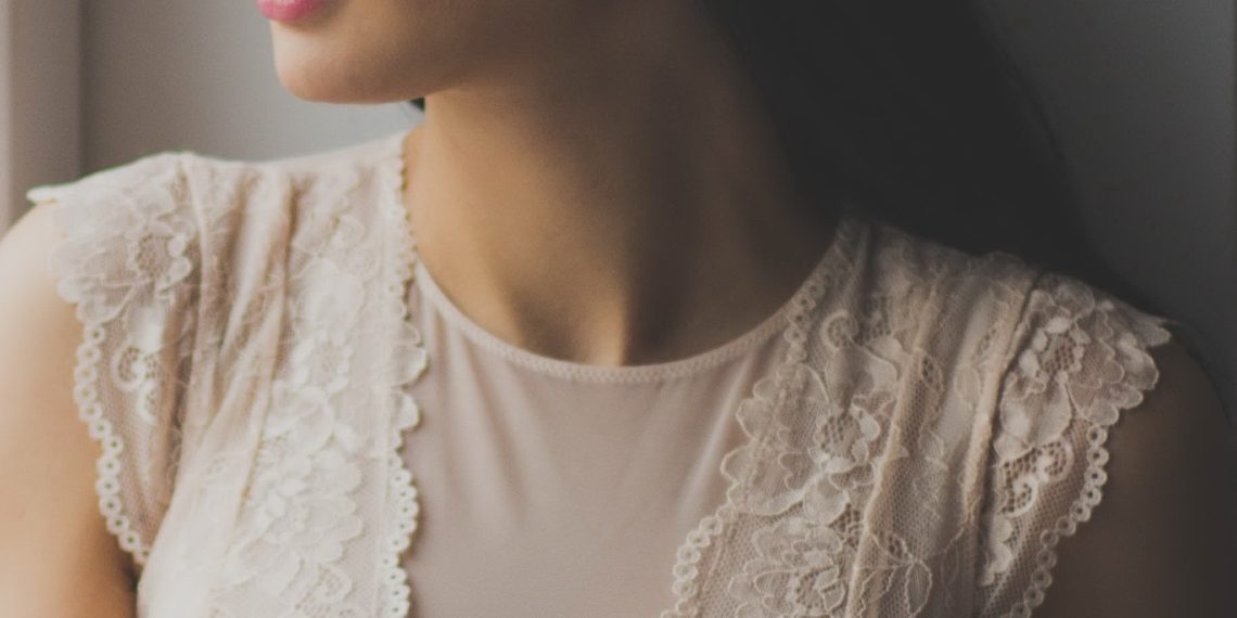 5 Tips Alami Memutihkan Leher Secara Aman, Cobalah !