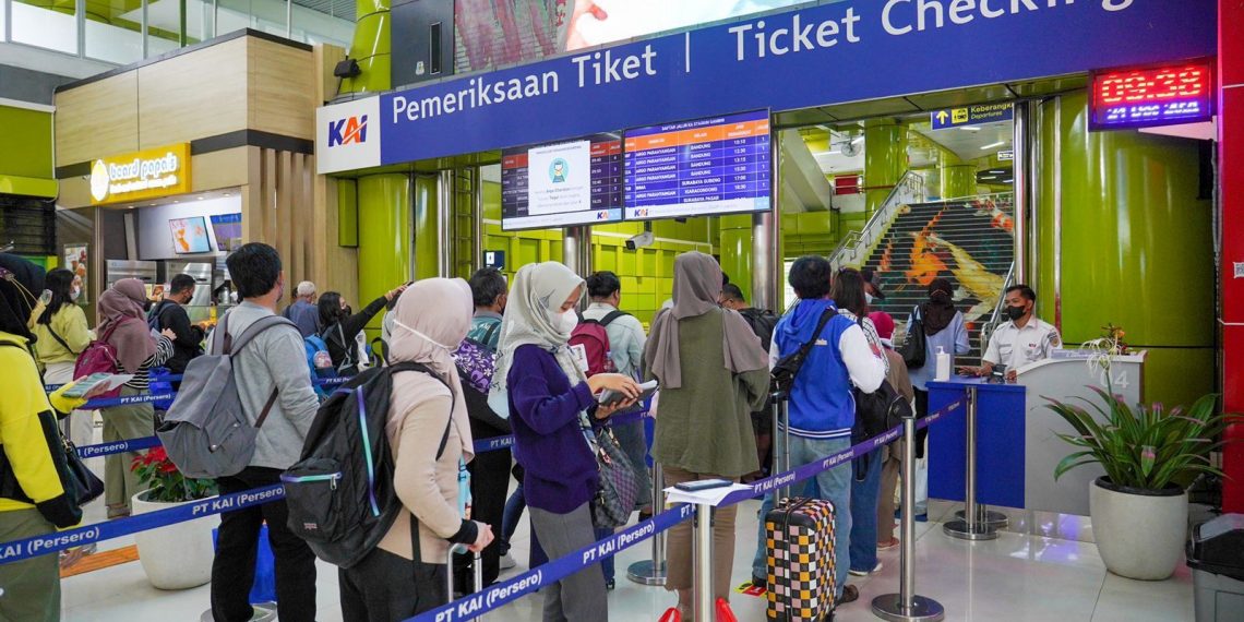 KA Jadi Primadona Arus Balik, Bebas Macet Jadi Faktor Utama