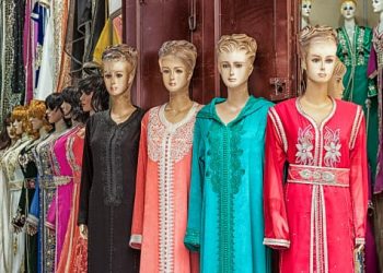 4 Rekomendasi Outfit Tak Lekang Oleh Waktu Buat Lebaran 2023