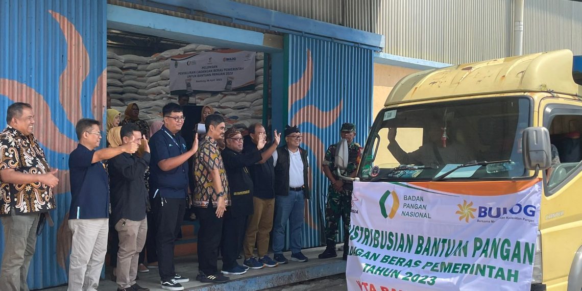 4.427.706 KPM di Jawa Barat Mulai Menerima Beras Bantuan Pangan CPP