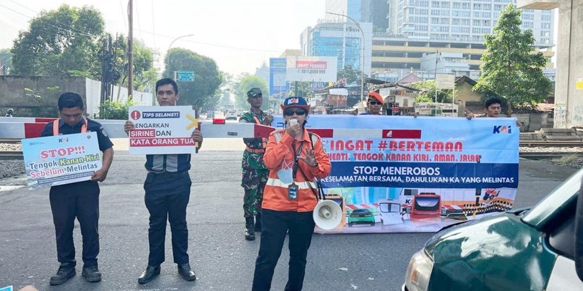 Jelang Pergantian Gapeka, Divre I SU Imbau Pengguna Jalan Berhati-hati dan Tingkatkan Disipilin di Pelintasan Sebidang