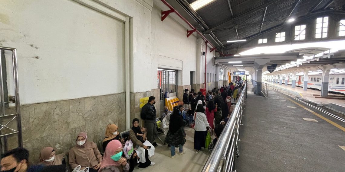 1 Juni 2023 Gapeka Baru Mulai Berlaku, Berikut Daftar Perjalanan KAI Commuter Wilayah 2 Bandung