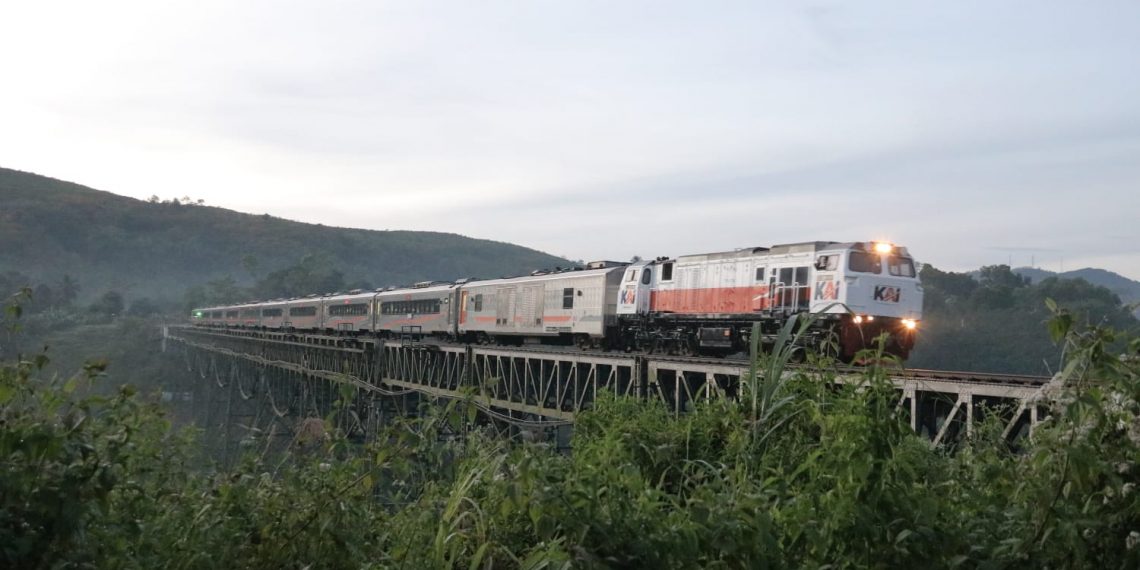 Jadwal Keberangkatan KA Berubah, Daop 2 Bandung Imbau Pelanggan Perhatikan Jam Keberangkatan KA