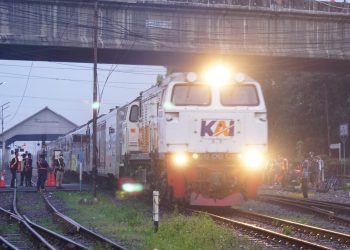 Kecepatan KA Meningkat per 1 Juni, Daop 2 Bandung Ingatkan Masyarakat untuk Hati-hati