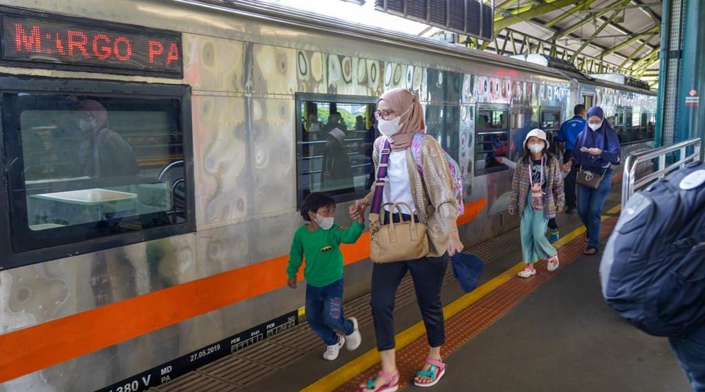 593.130 Penumpang Gunakan Kereta Api Selama Libur Long Weekend Awal Juni 2023