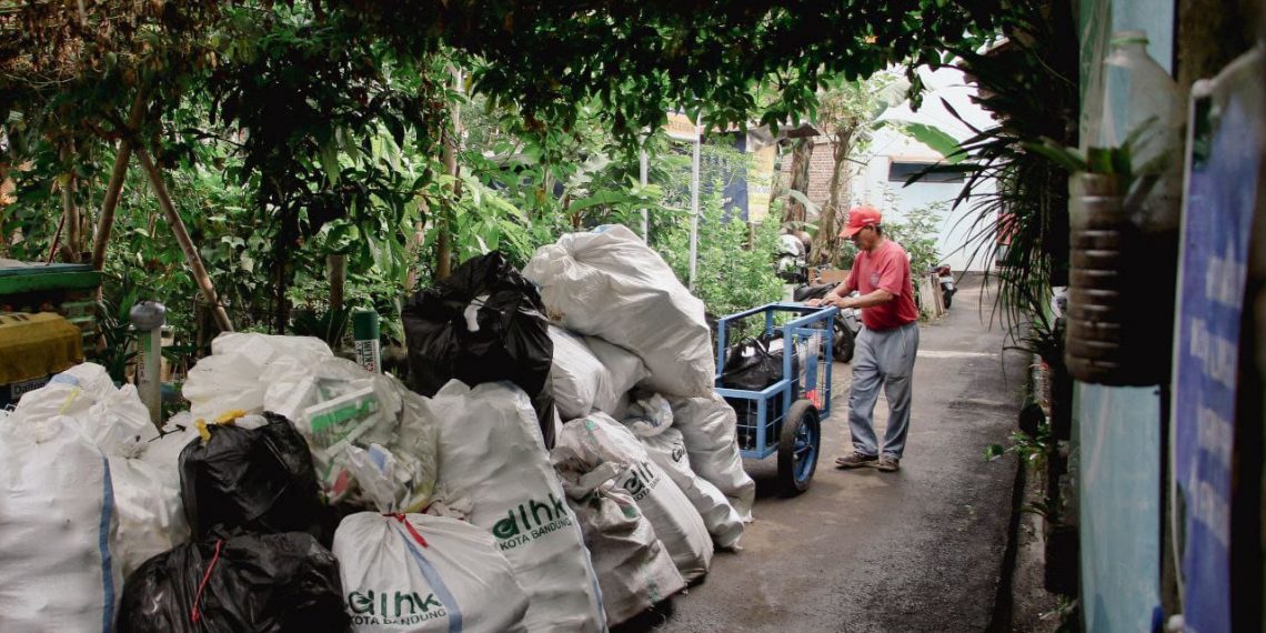 Integrasi Urban Farming RW 05 Dago: Dari Gang Tematik, Logam Mulia, Hingga Bali