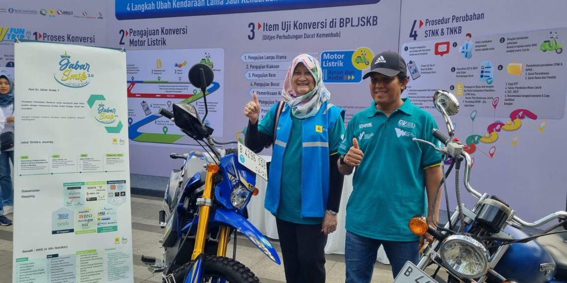 PLN Group Kenalkan Konversi Motor Listrik Dan Infrastruktur Pendukungnya