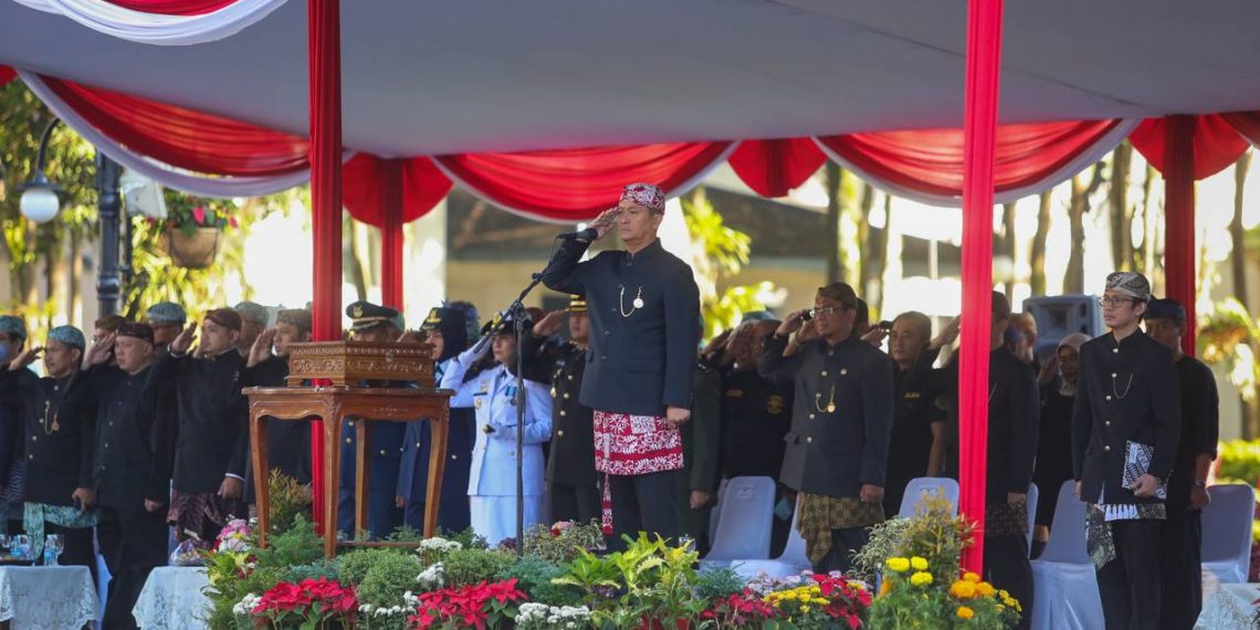 Ema Sumarna : Kota Bandung Miniatur Republik Indonesia