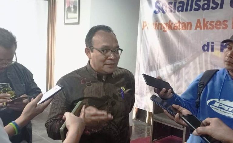 anggota Ombudsman RI, Robert Na Endi Jaweng