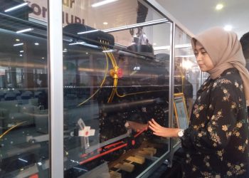 Miniatur Lokomotif Terbesar Se-Indonesia Hadir Di Stasiun Surabaya Gubeng
