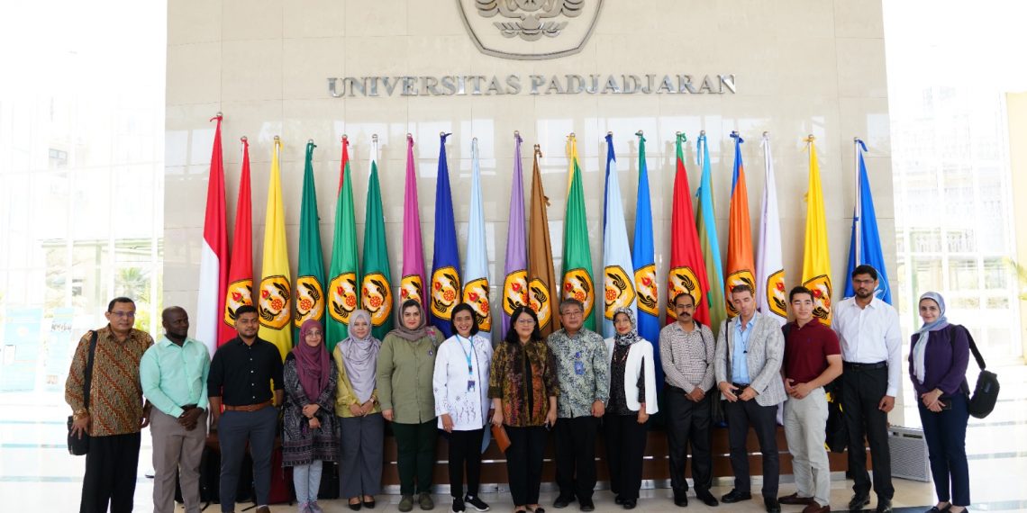 Peneliti dari 8 Negara OKI Ikut Pelatihan Vaksin di Bio Farma – UNPAD